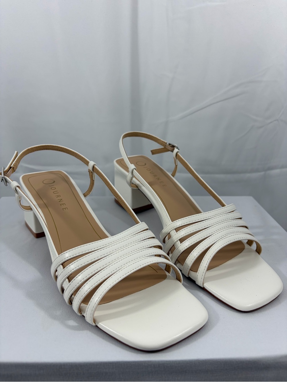 NWT Journee Collection Women’s Size 10W White Strappy Slingback 2.5 Inch Heels